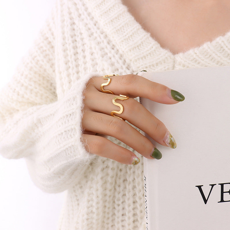 Exaggerated U-Shaped Wave Geometric Ring - Cold Wind Collection