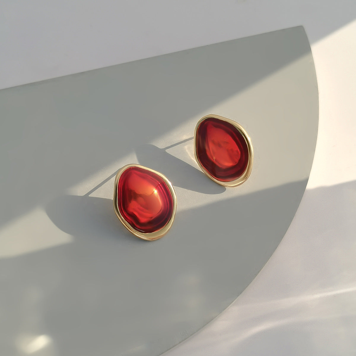 Vintage Style Irregular Geometric Stud Earrings with Retro Charm