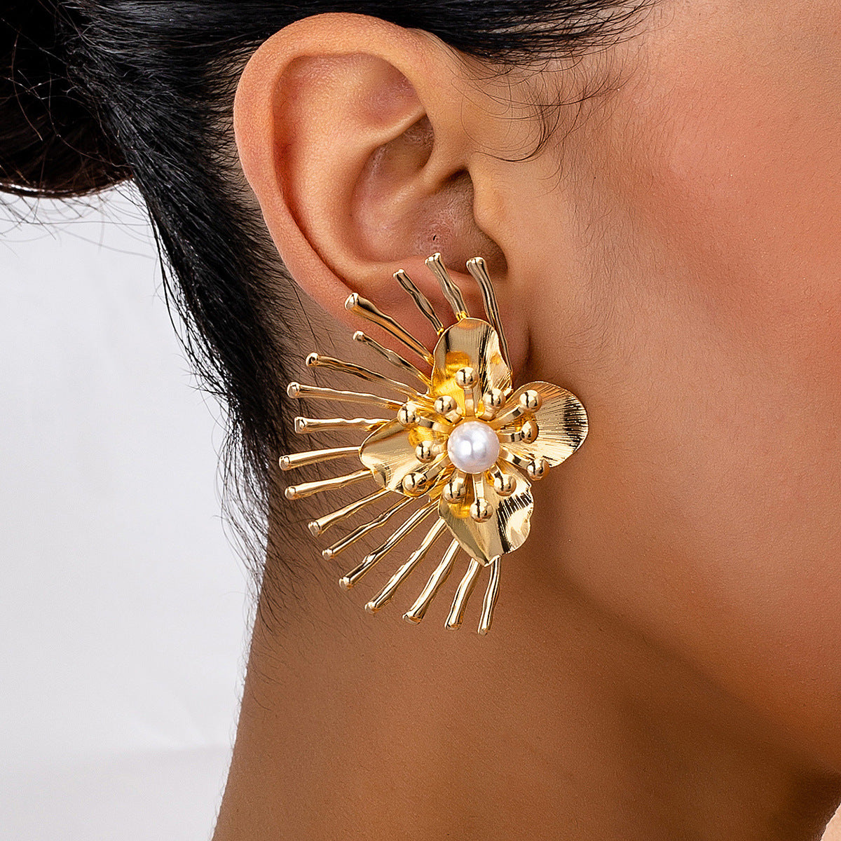 Planderful Vienna Verve Earrings – Elegant Pearl Flower Design for Versatile Occasions