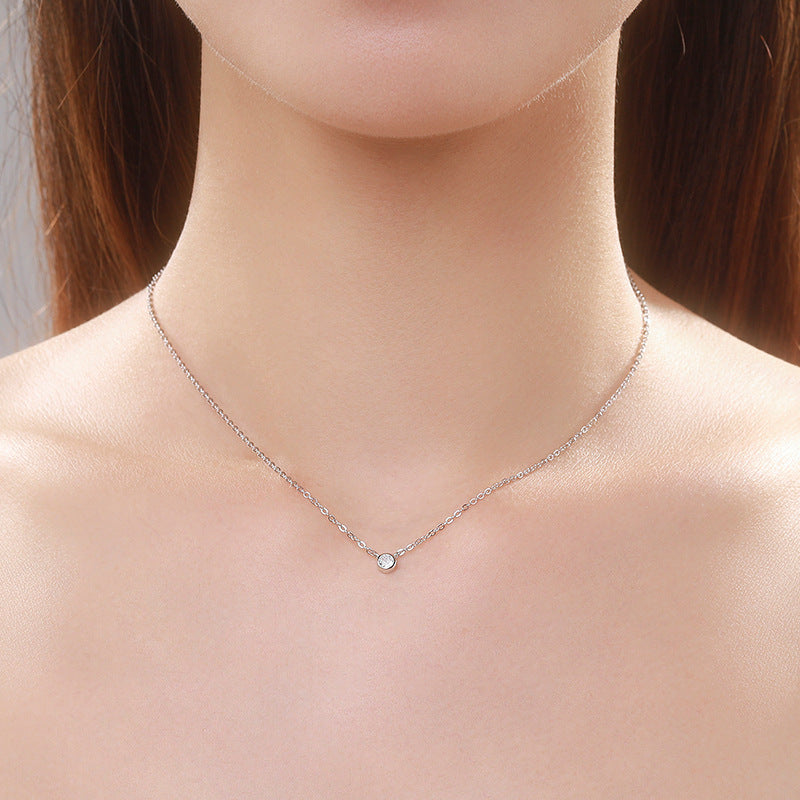 Exquisite S925 Sterling Silver Necklace with Zircon Accent - A Stylish and Minimalist Cross-Border Favorite