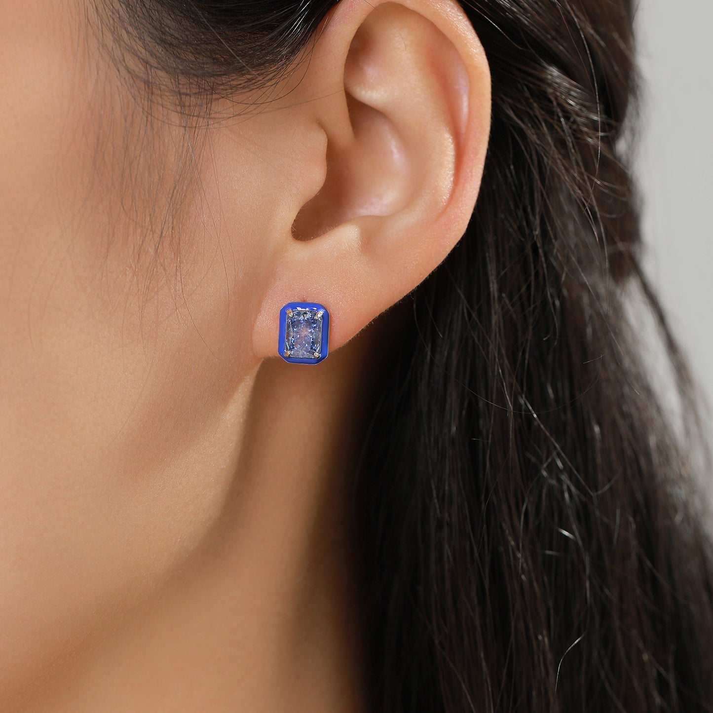 Planderful Everyday Genie Earrings – Elegant Sea Water Blue Enamel Design