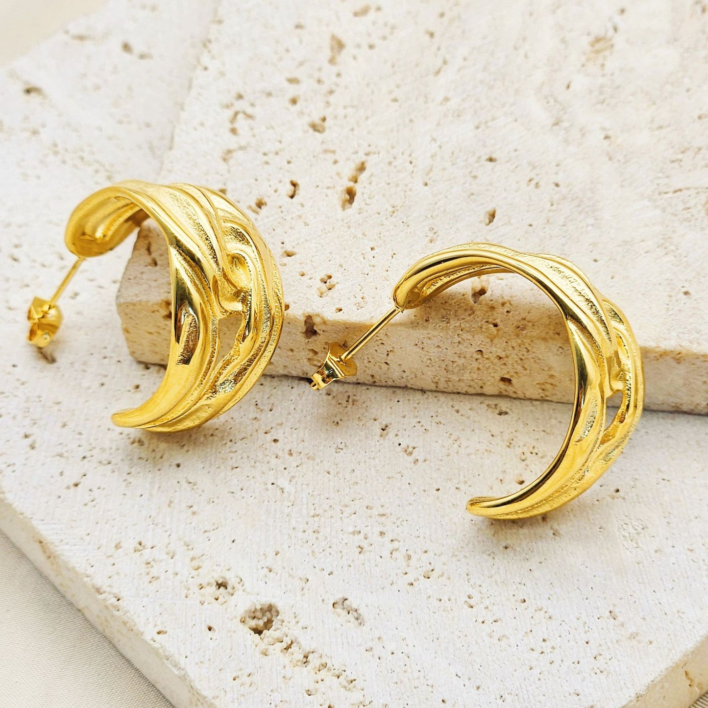 Planderful C Shaped Titanium Steel Earrings for Edgy Trendsetters Irregular Hollow Statement Jewelry