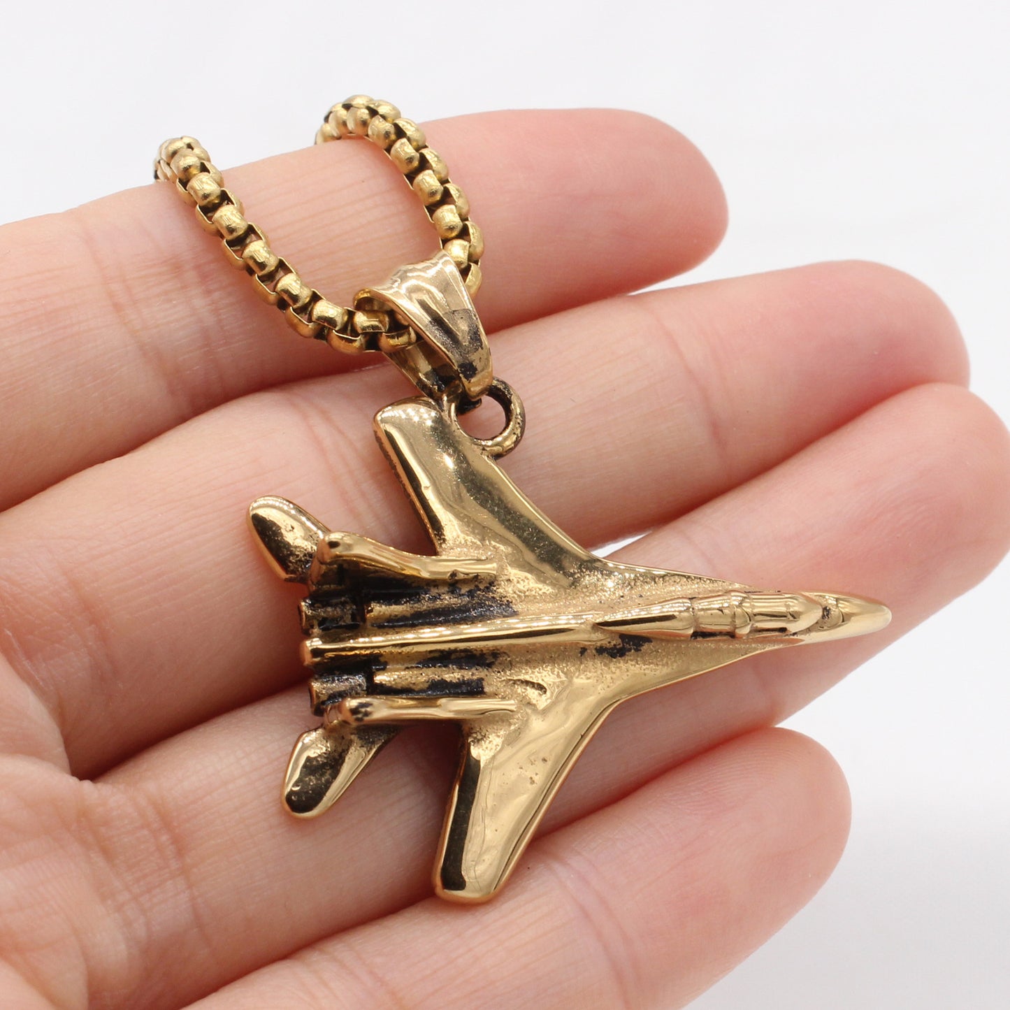 Planderful Everyday Genie – European and American Retro Aircraft Pendant Necklace for Men