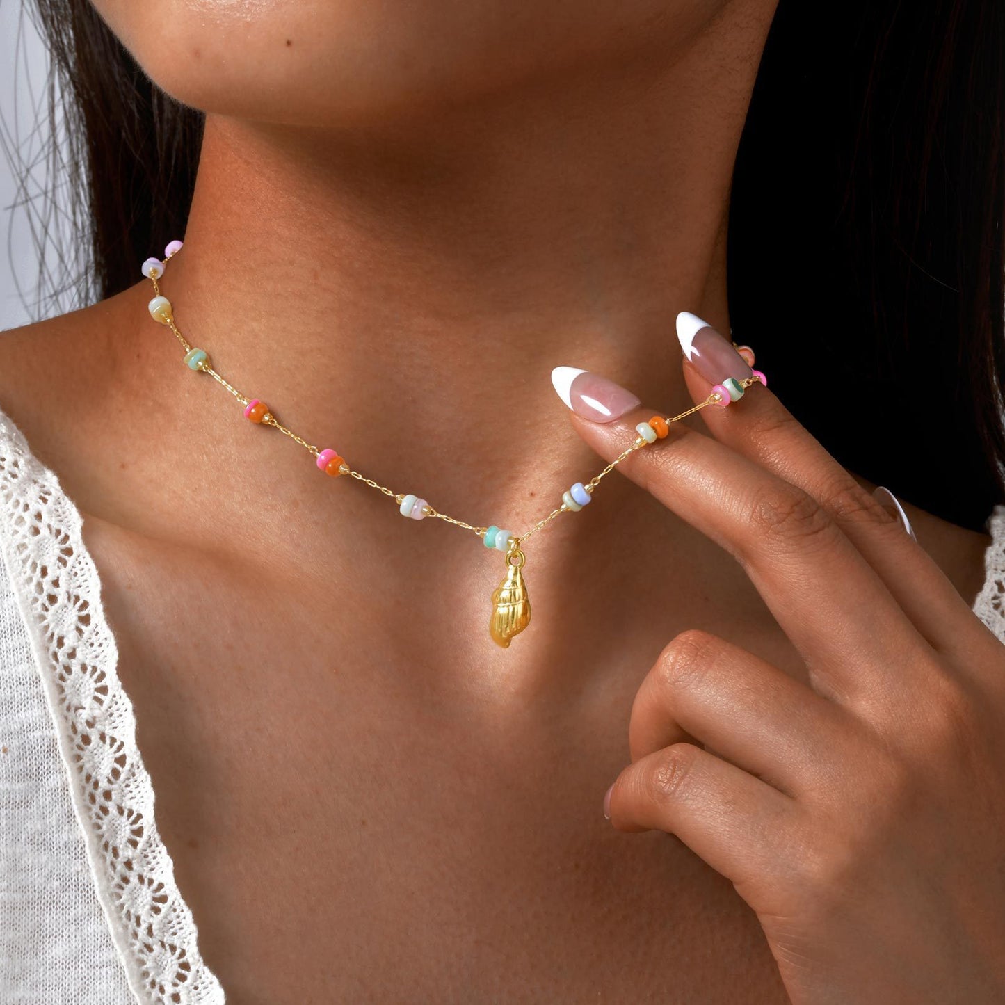 Summer Seaside Vacation Wind Small Fresh Ocean Wind Stainless Steel Colored Stone Conch Necklace