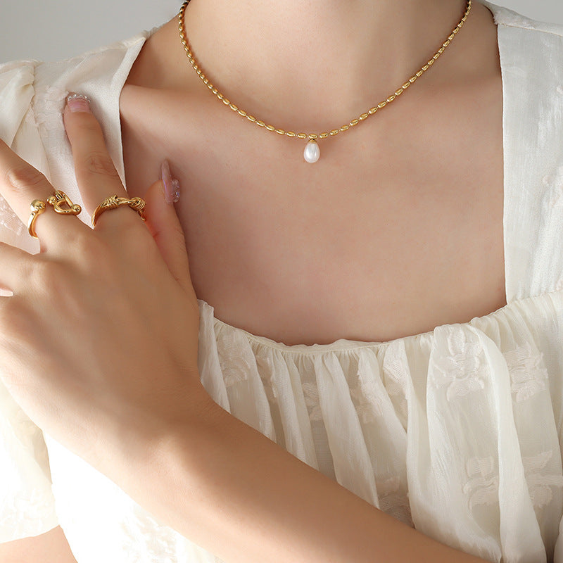 Elegant Gold-Plated Oval Bead Chain Necklace with Freshwater Pearl Detail