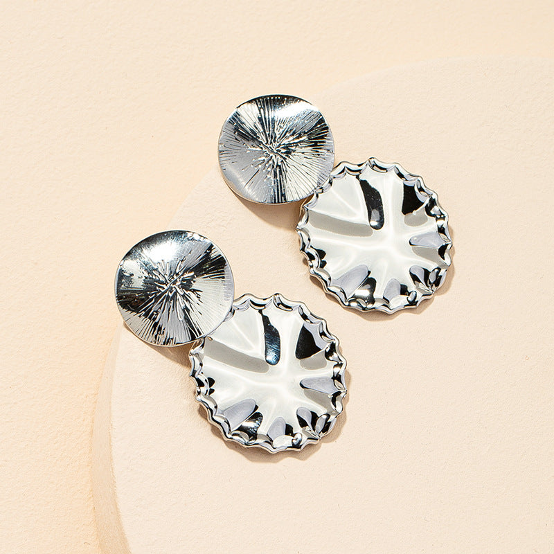 Exaggerated Retro Fashion Metal Earrings - Vienna Verve Collection