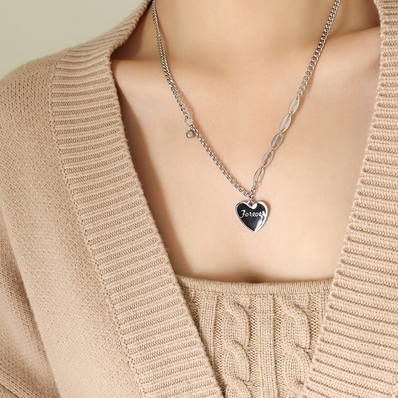 Peach Heart Dripping Oil Clavicle Necklace for Women