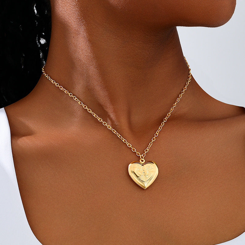 Planderful Vienna Verve Necklace – Personalized Retro Design with Openable Love Letters