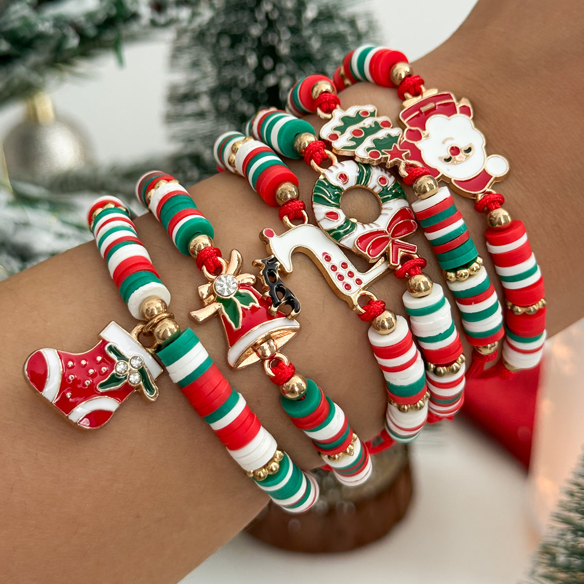 Planderful Crystal Beaded Holiday Bracelet For Women With Christmas Tree Elk Pendant Adjustable