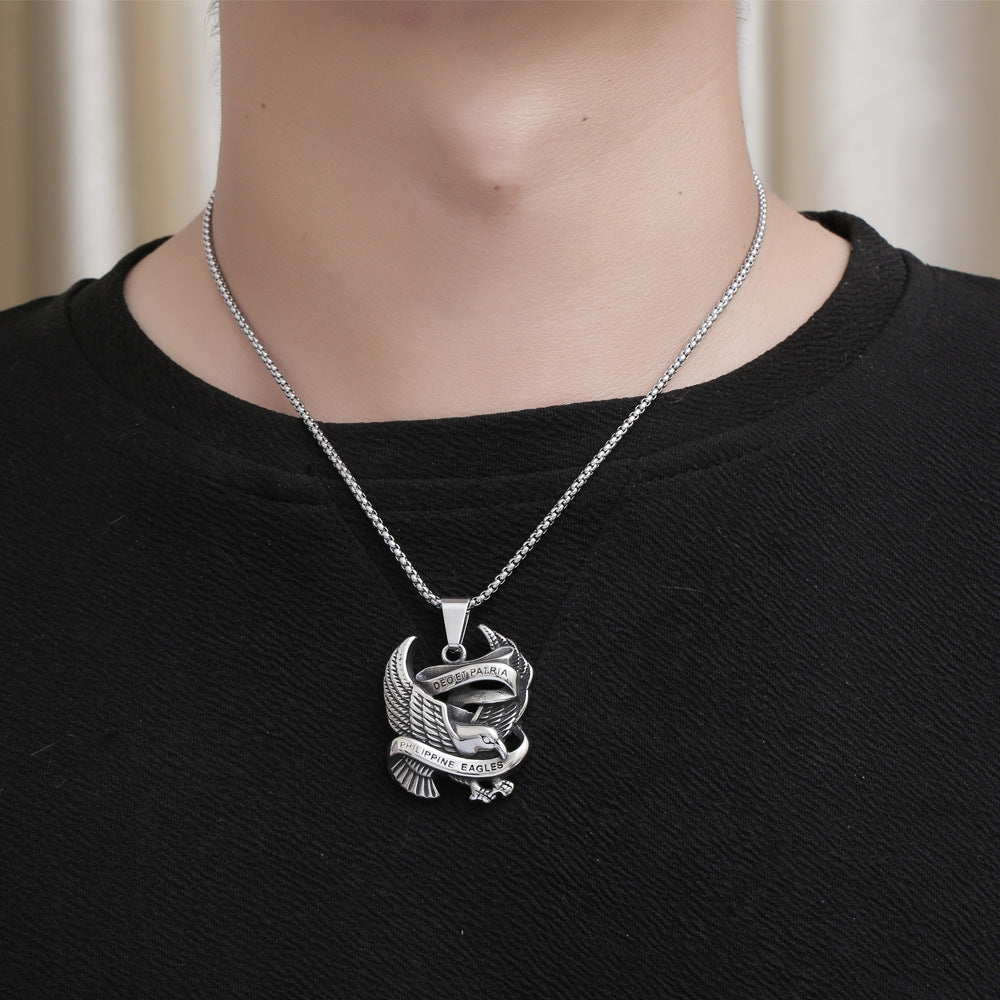 Personalized Titanium Steel Eagle Pendant Necklace for Men - Retro Punk Fashion Accessories