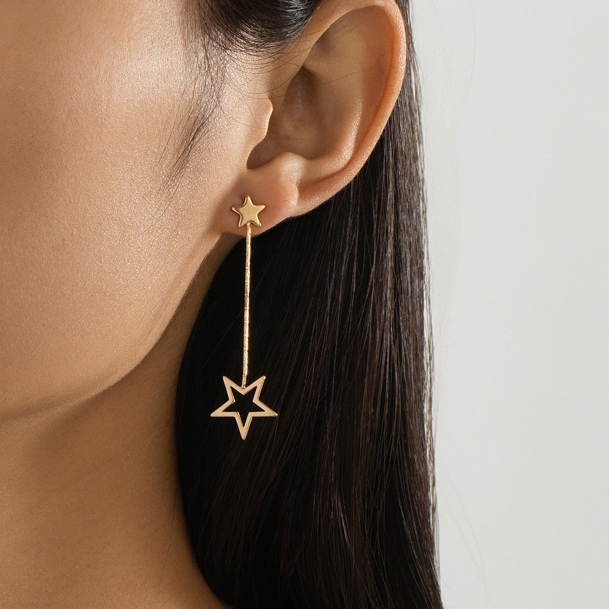 Planderful Vienna Verve Earrings – Cute Metal Hollow Five-Pointed Star Design