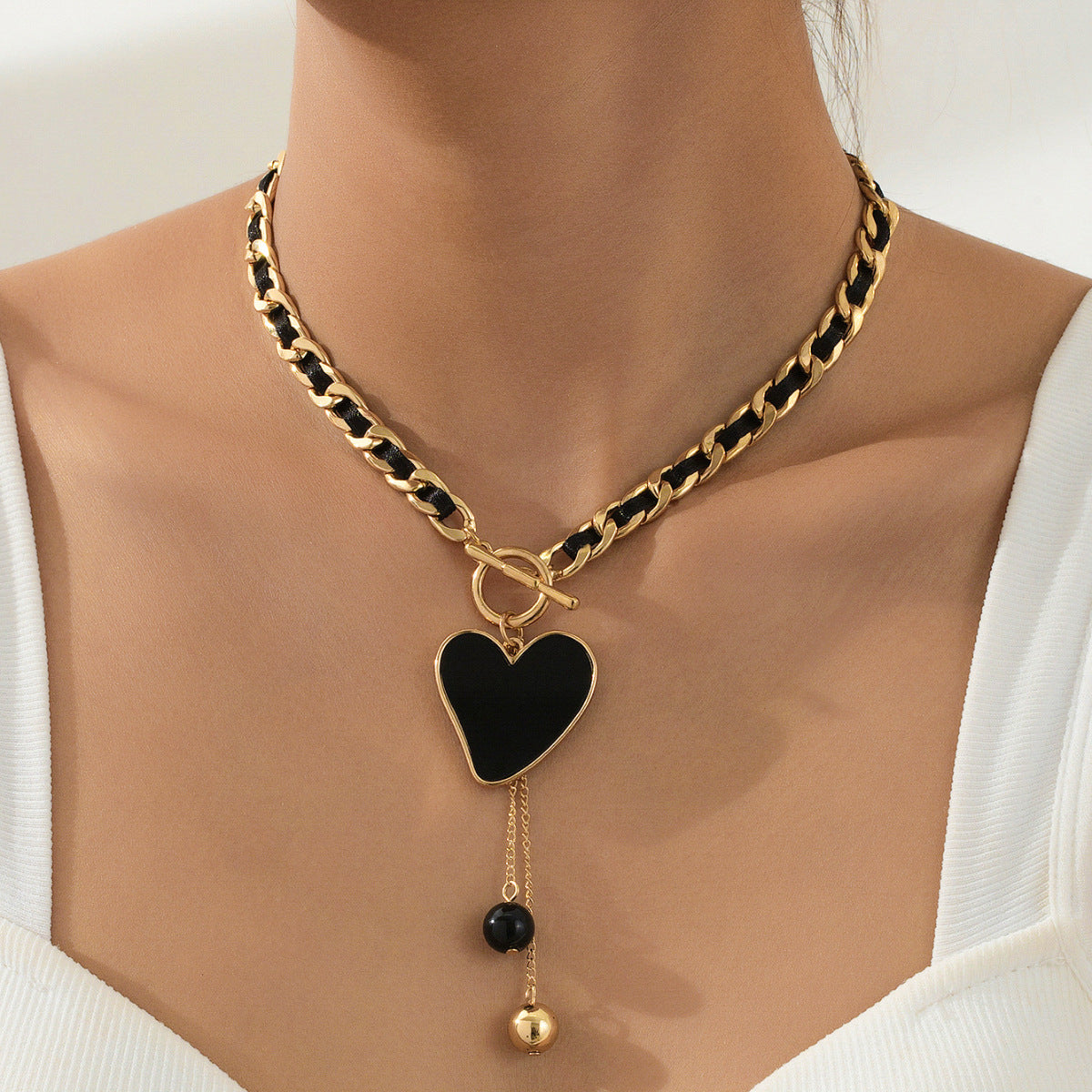 Planderful Vienna Verve Necklace – Trendy Metal Thick Chain Design