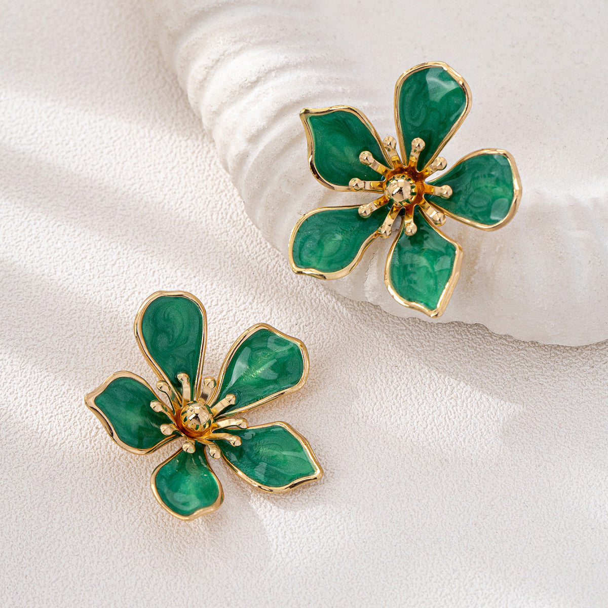 Planderful Vienna Verve Earrings – Elegant Dopamine Color Dripping Design