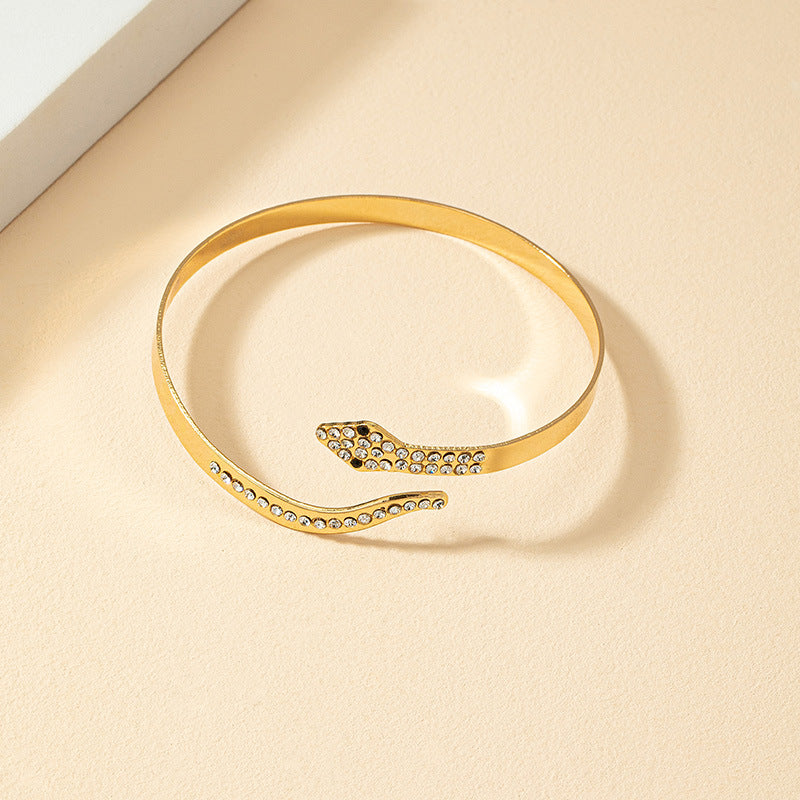 Luxurious Snake Arm Bracelet in Metal, European and American Trendy Jewelry Wholesale