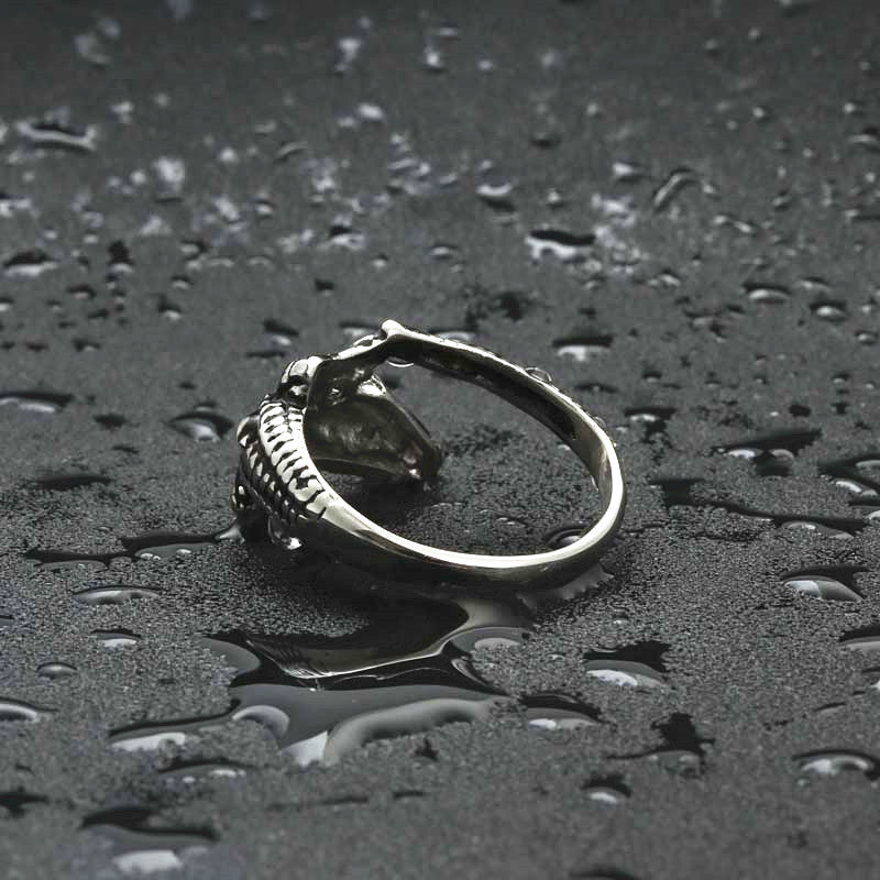 Titanium Steel Lizard Ring for Men – Retro Hipster Punk Crocodile Design in High-Quality Stainless Steel