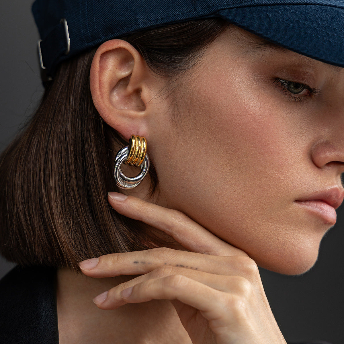 Planderful C Shaped Stainless Steel Ear Clip Earrings with Contrasting Knot Detail For Women Statement Jewelry