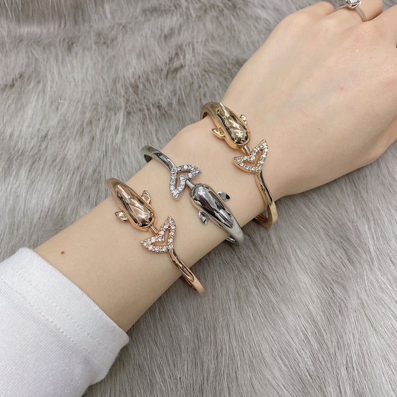 Dolphin High Sense Metal Bracelet from Vienna Verve Collection