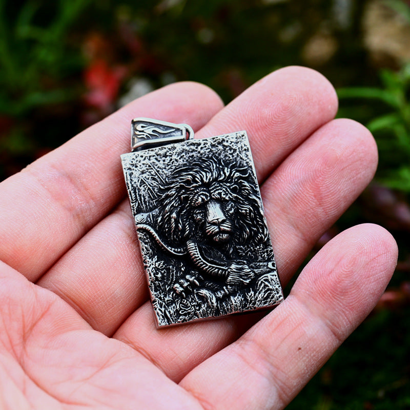 Titanium Steel Retro Lion Head Pendant for Men - Dominant Cross-Border Jewelry