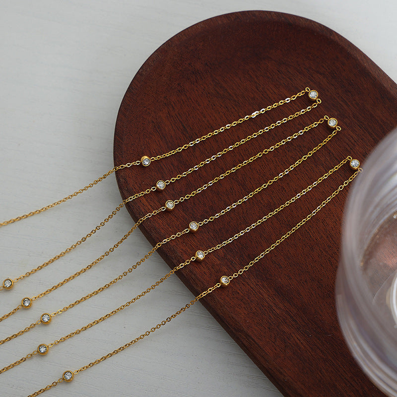 Modern Elegance: Stylish Titanium Steel Necklace with Zircon Inlay