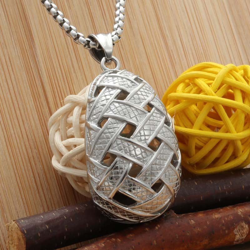 Trendy Punk Titanium Steel Hollow Pendant Necklace for Men - Retro Mesh Design