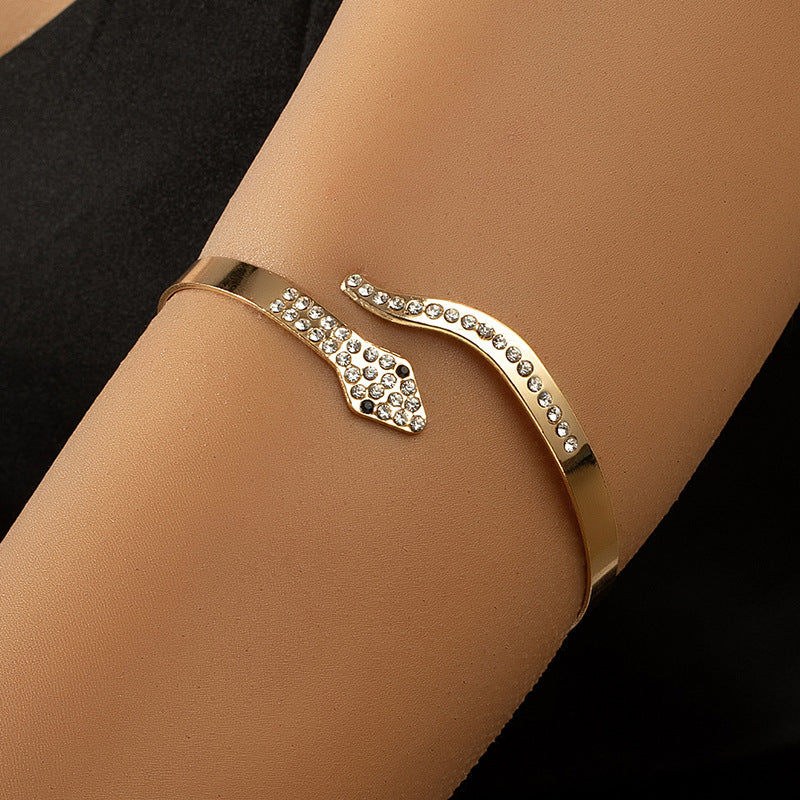 Luxurious Snake Arm Bracelet in Metal, European and American Trendy Jewelry Wholesale