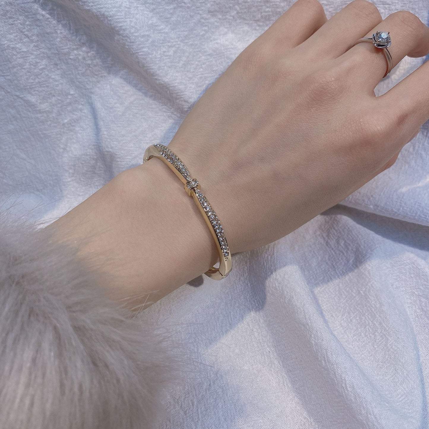 Gold Plated Simple Thin Bracelet for Women