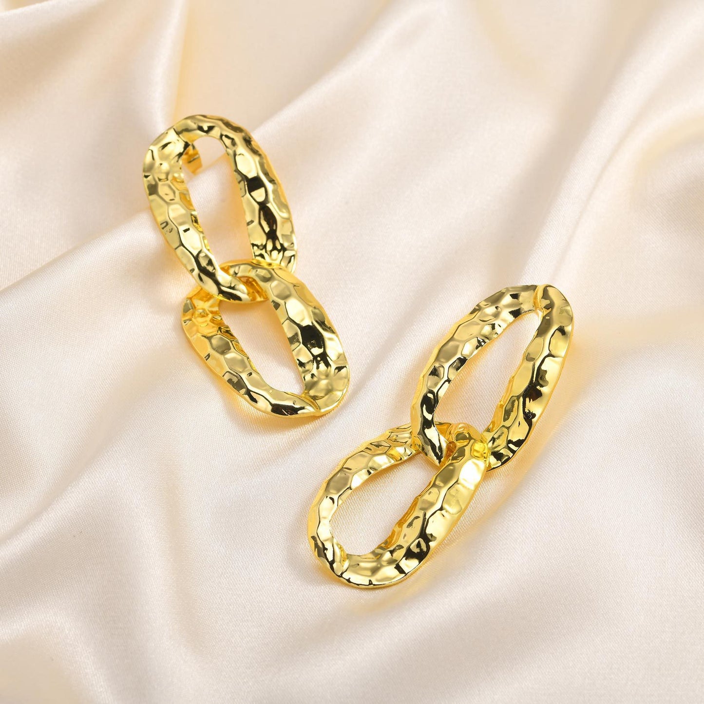 Copper Hammer Pattern Geometric Fashion Oval Ring Earrings