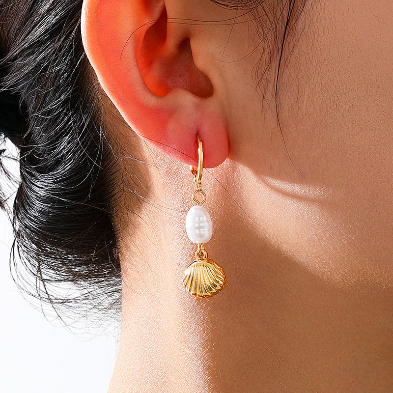 Planderful Vienna Verve Earrings – Elegant Metal Shells with Imitation Pearls