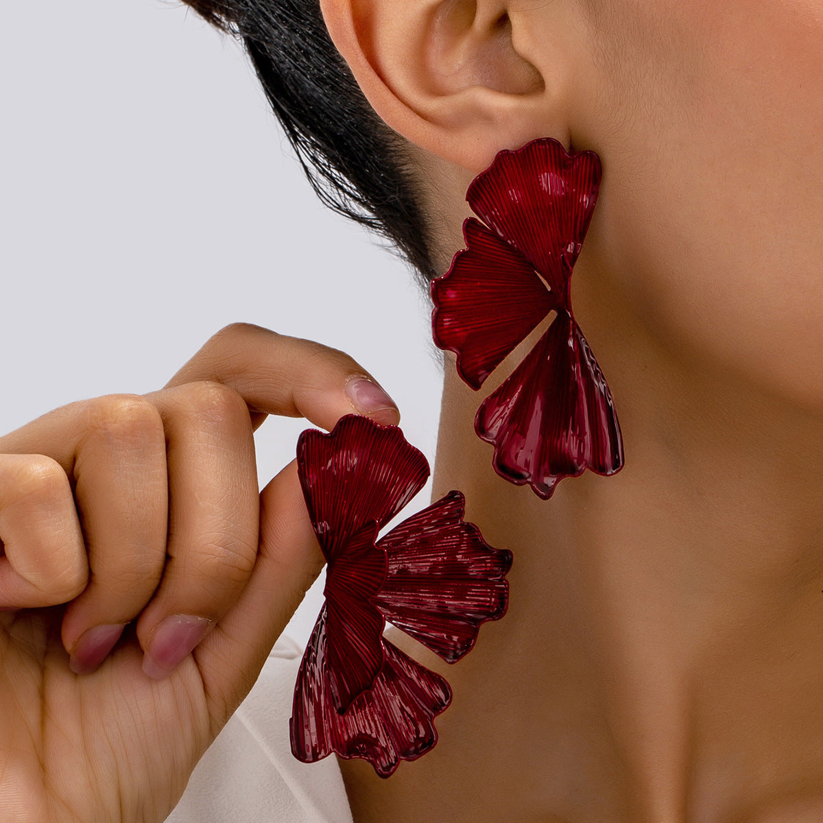 Planderful Vienna Verve Earrings – Elegant Burgundy Metal Flower Design