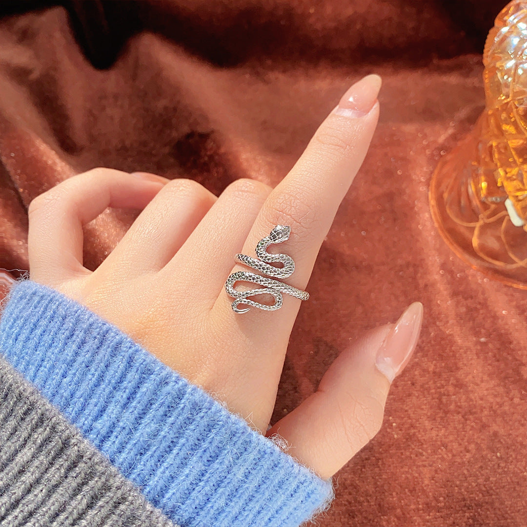 Planderful S925 Sterling Silver Snake Ring – Elegant Light Luxury Design
