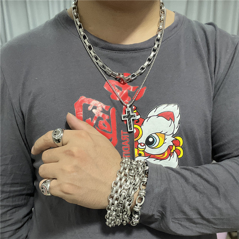 Stylish Titanium Steel Cross Pendant Necklace for Men - Personalized Retro Design