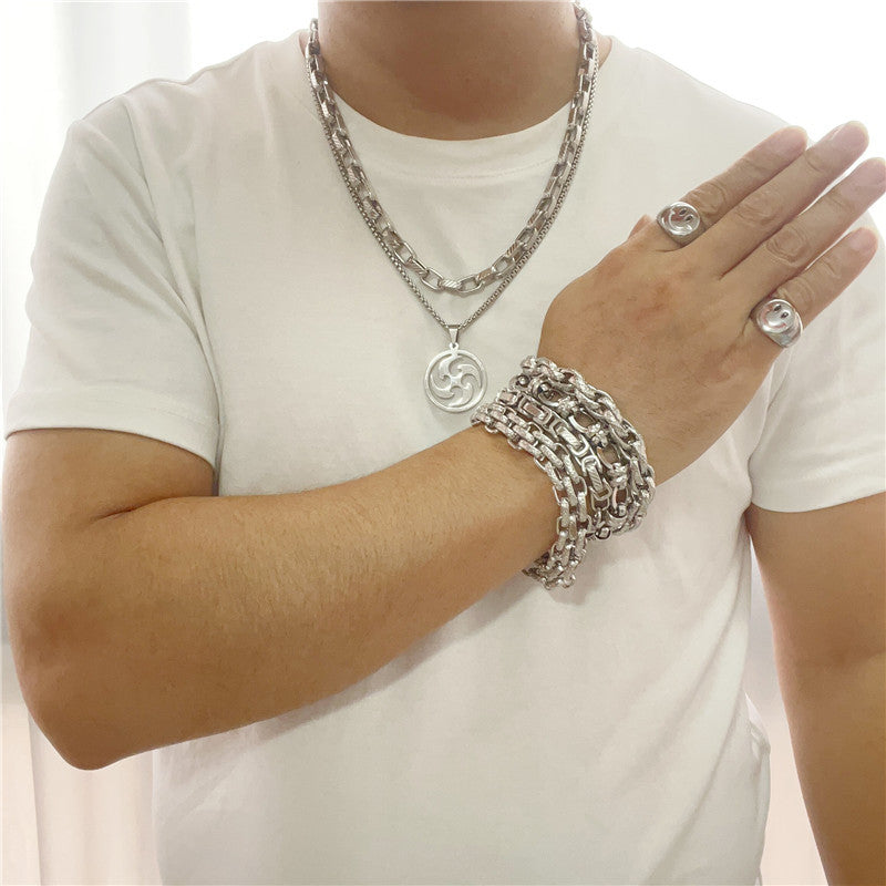 Stylish Retro Titanium Steel Hollow Pendant Necklace for Men - Trendy Fan Blade Design