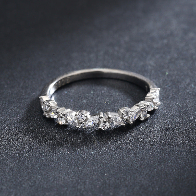 Delicate S925 Silver Zircon Ring for Women - European and American Style