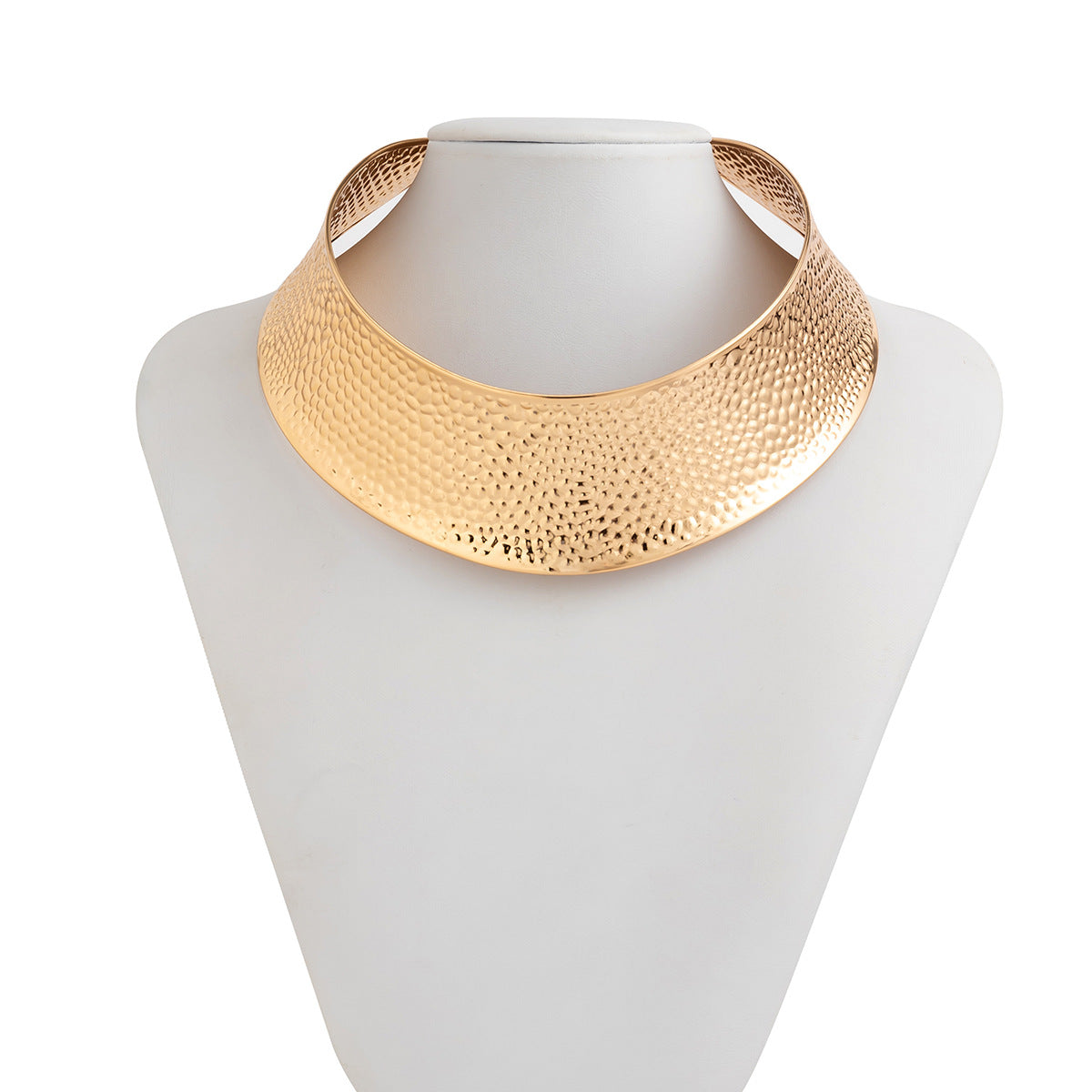 European-Inspired Tribal Necklace with Ripple Design and Metallic Linen Details