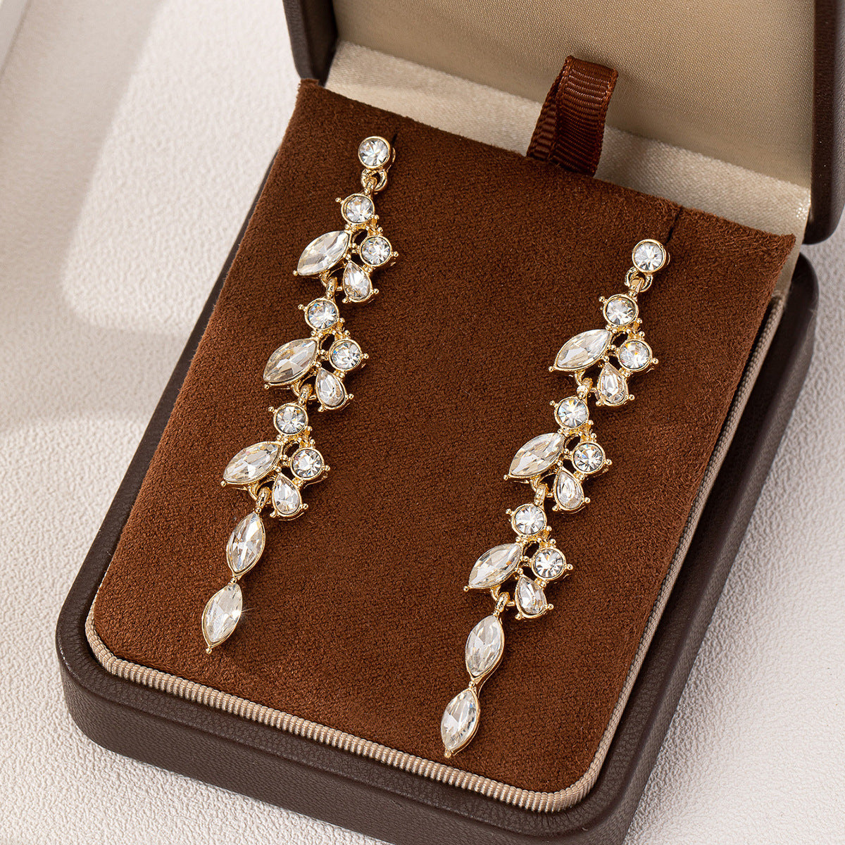 Planderful Vienna Verve Earrings – Stylish Rhinestone Wheat Ear Design