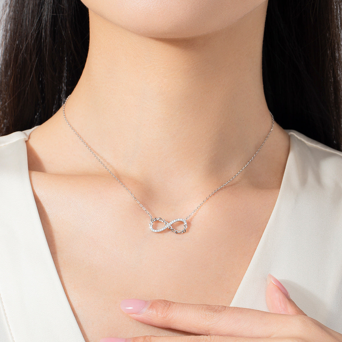 S925 Sterling Silver Mobius Necklace with Female Niche Design - Symbol of Endless Love and Elegance
