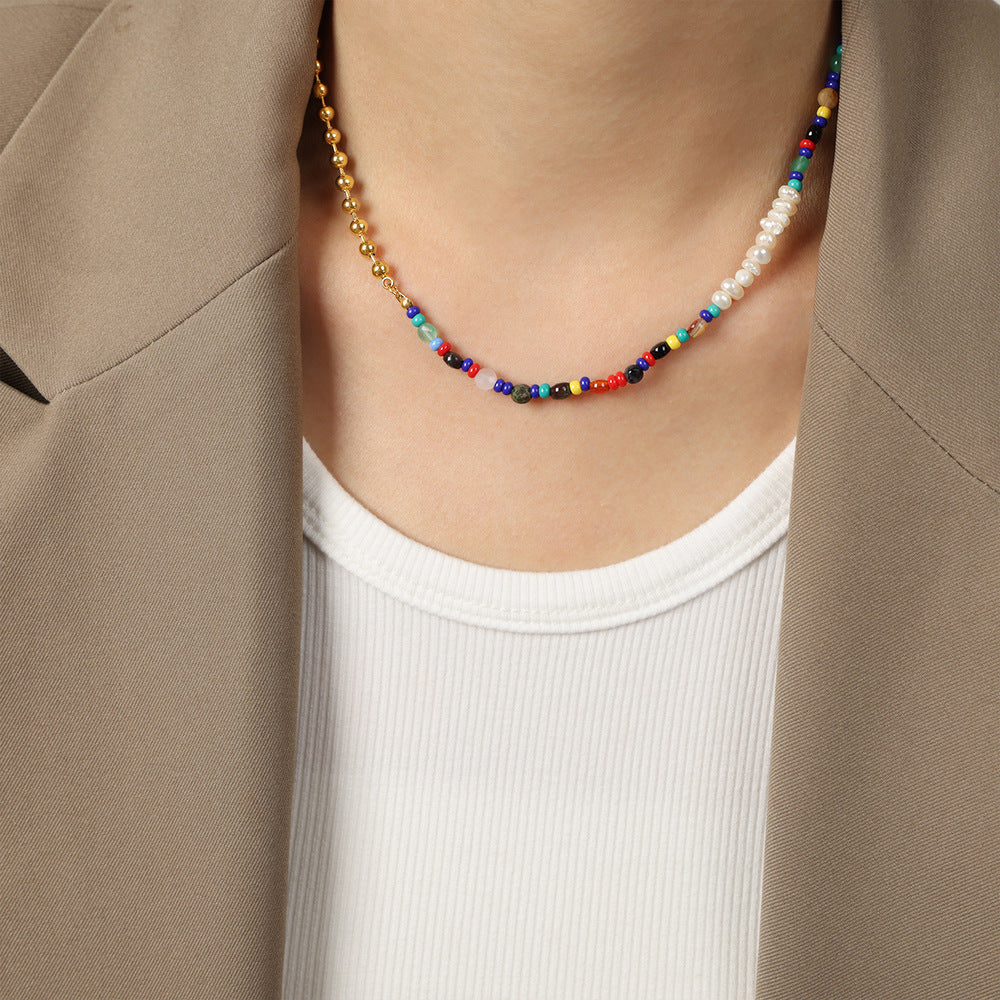 Exquisite Handcrafted Pearl and Stone Necklace with a Vintage Twist