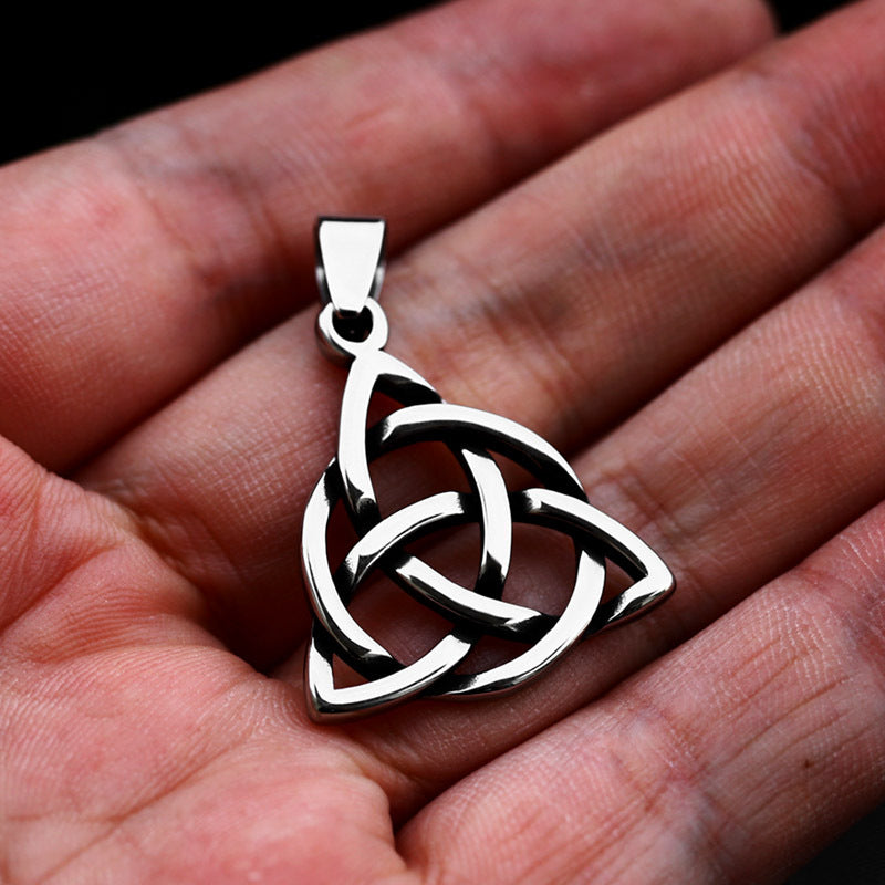 Celtic Knot Viking Pendant in Titanium Steel – Stylish Scandinavian-Inspired Men's Accessory