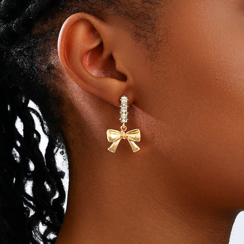 Planderful Vienna Verve Earrings – Charming Metal Bow Design with Dazzling Zircon