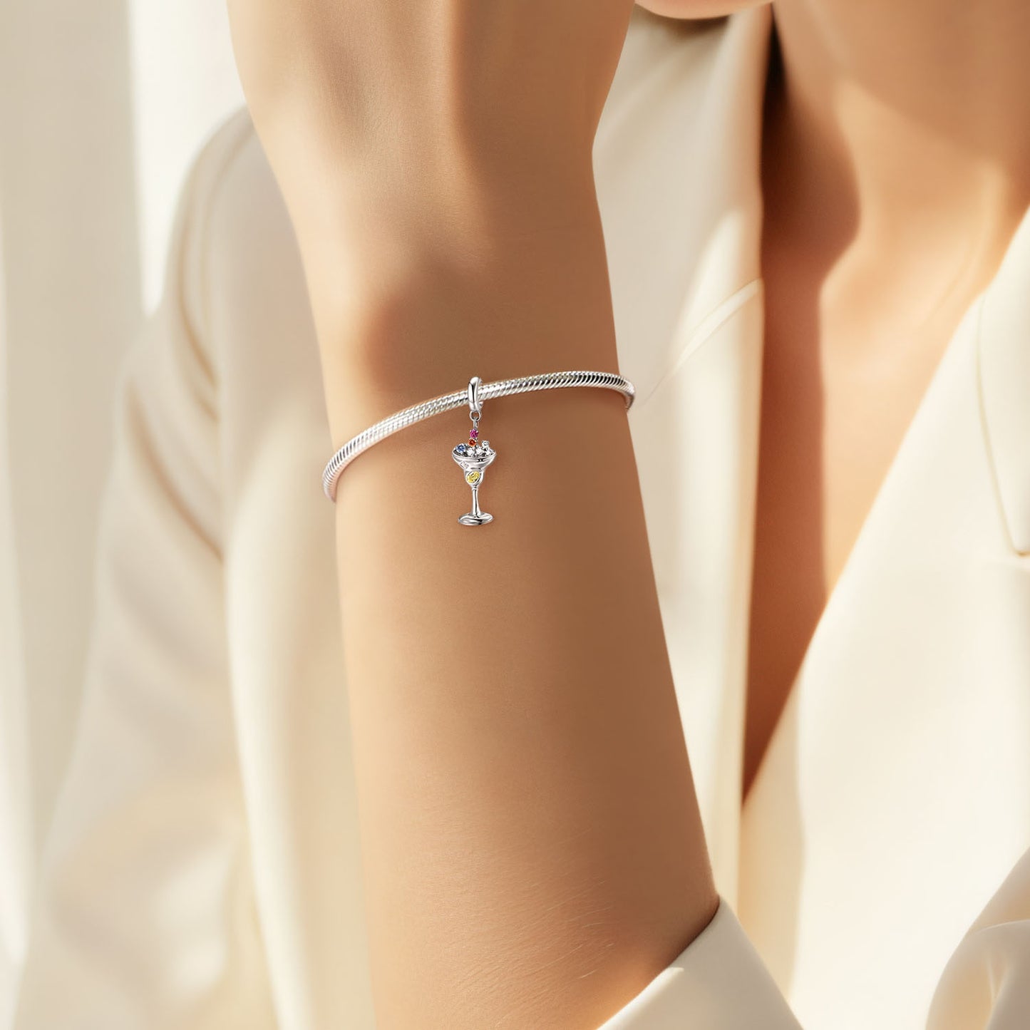 Planderful Jewelry Sterling Silver Zircon Pendant Necklace