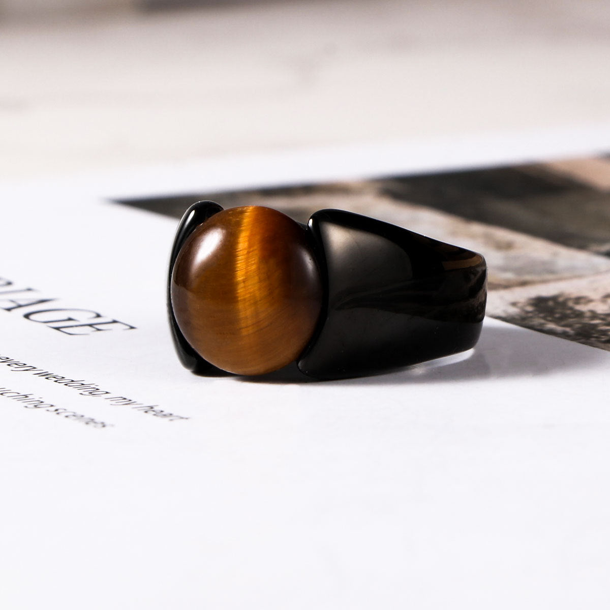 Black-Plated Stainless Steel Ring Ring Men's Tiger's Eye Stone