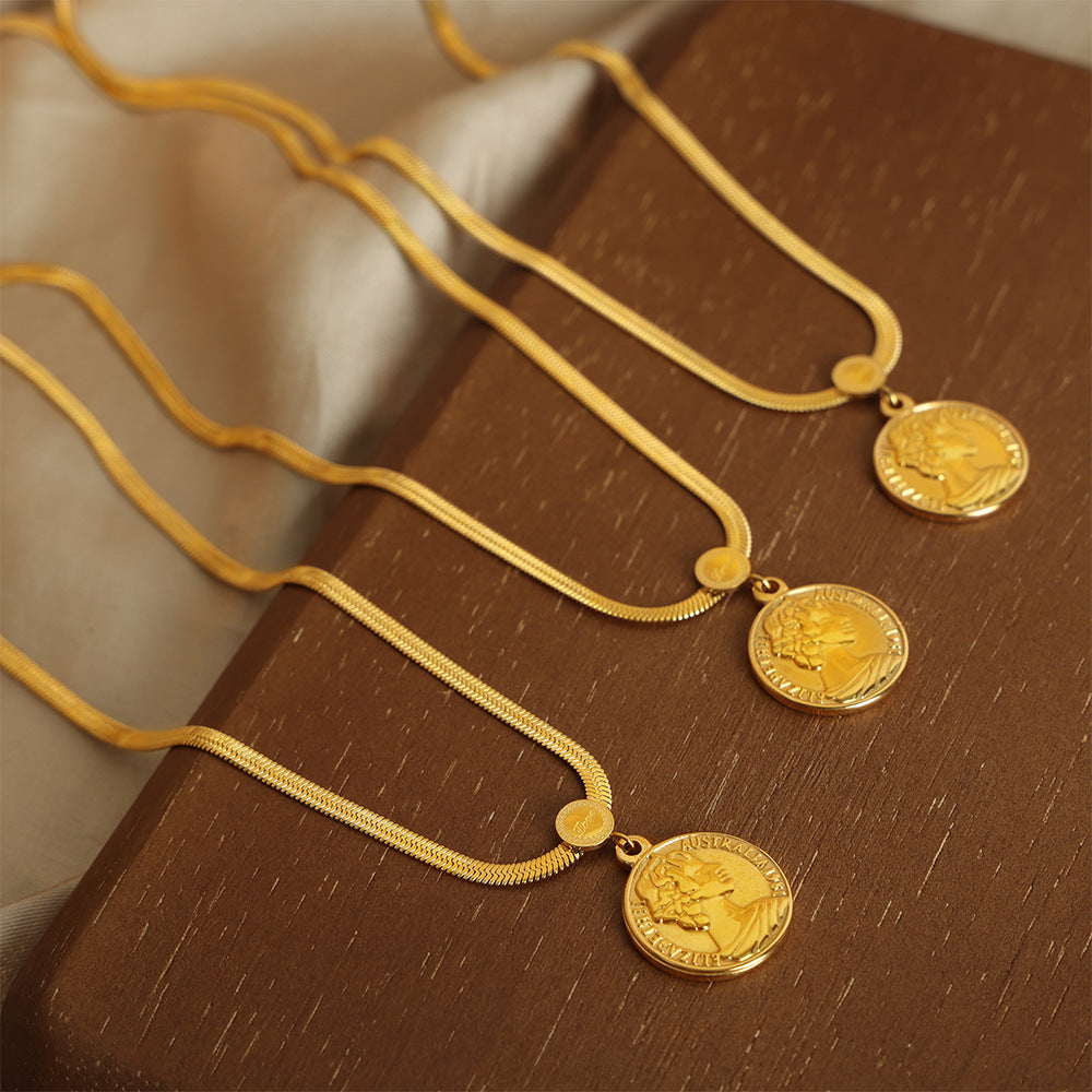 Luxurious Titanium Steel Gold-Plated Portrait Medallion Pendant Necklace for Fashionable Women