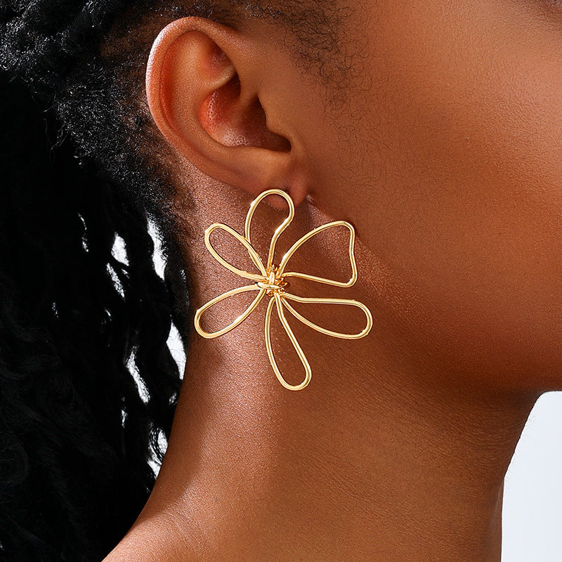 Planderful Vienna Verve Earrings – Stylish Minimalist Design for Every Occasion