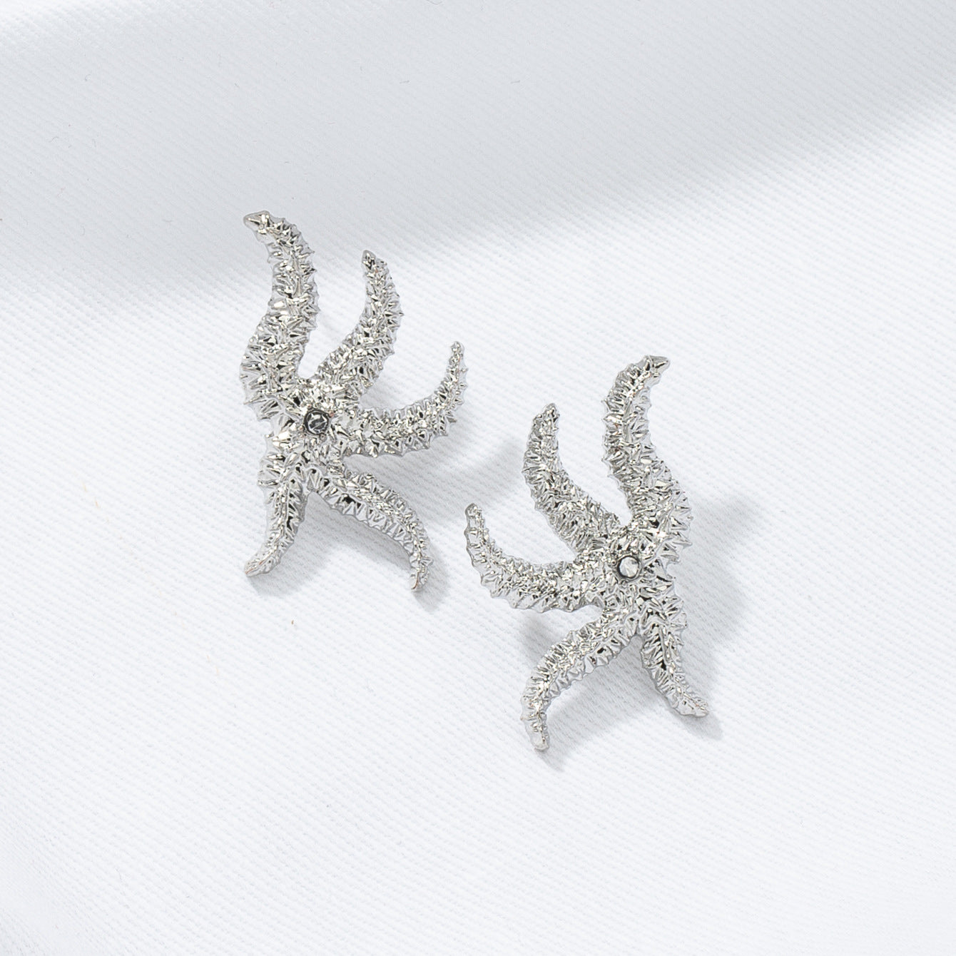 European and American Jewelry: Fire-Shaped Metal Earrings - Gold and Silver High-End Earrings