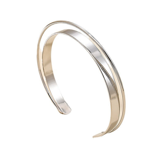 Elegant Mobius Ring Bracelet - Vienna Verve Collection