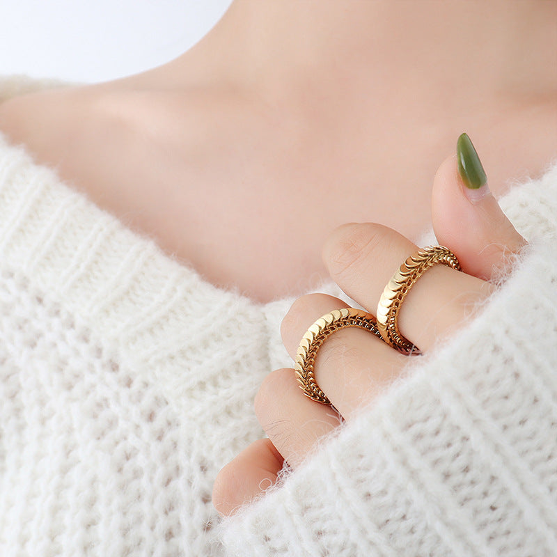 Luxurious Titanium Steel Gold Plated Blade Chain Ring Set