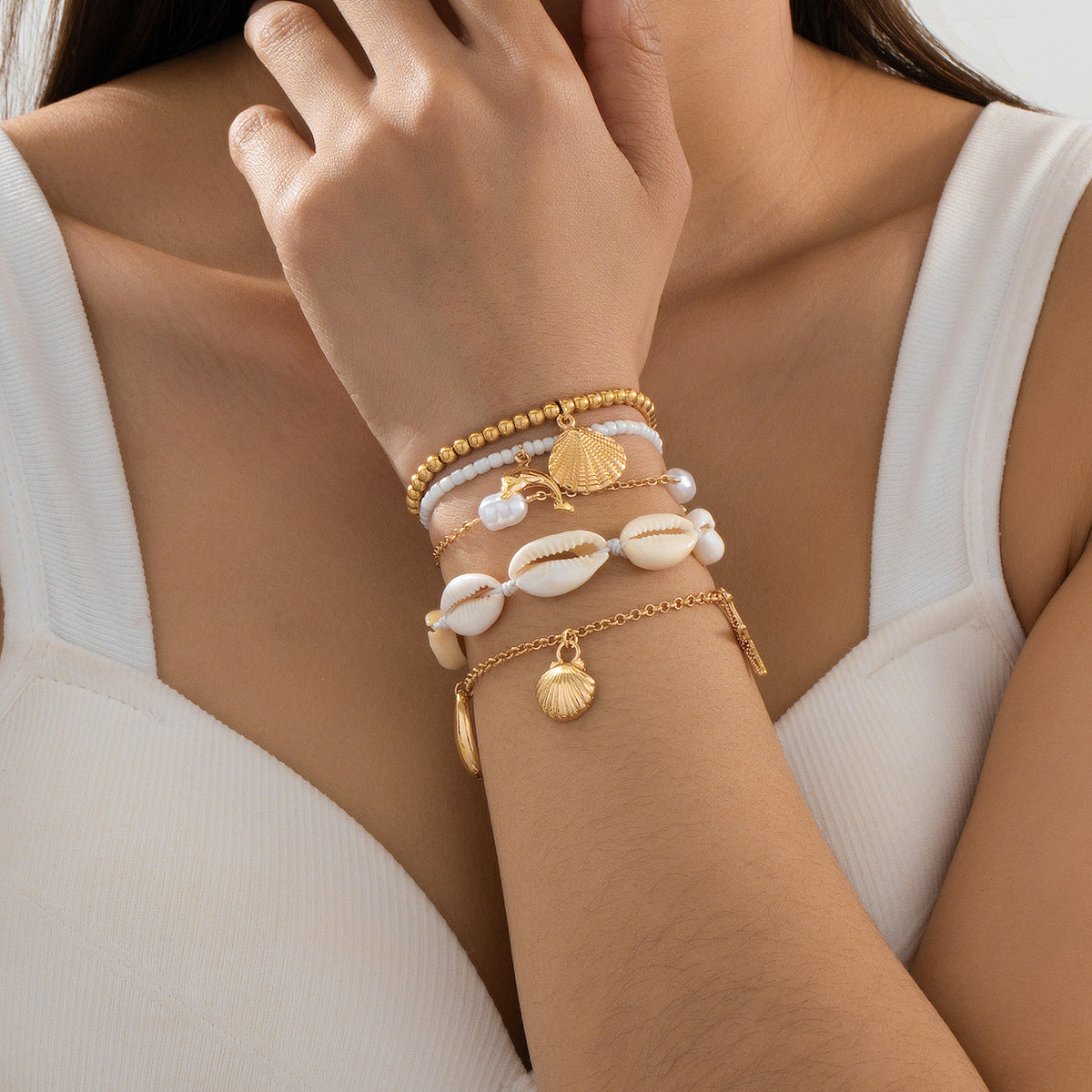 Planderful Vienna Verve Bracelet Set – Stylish 5-Piece Shell Design