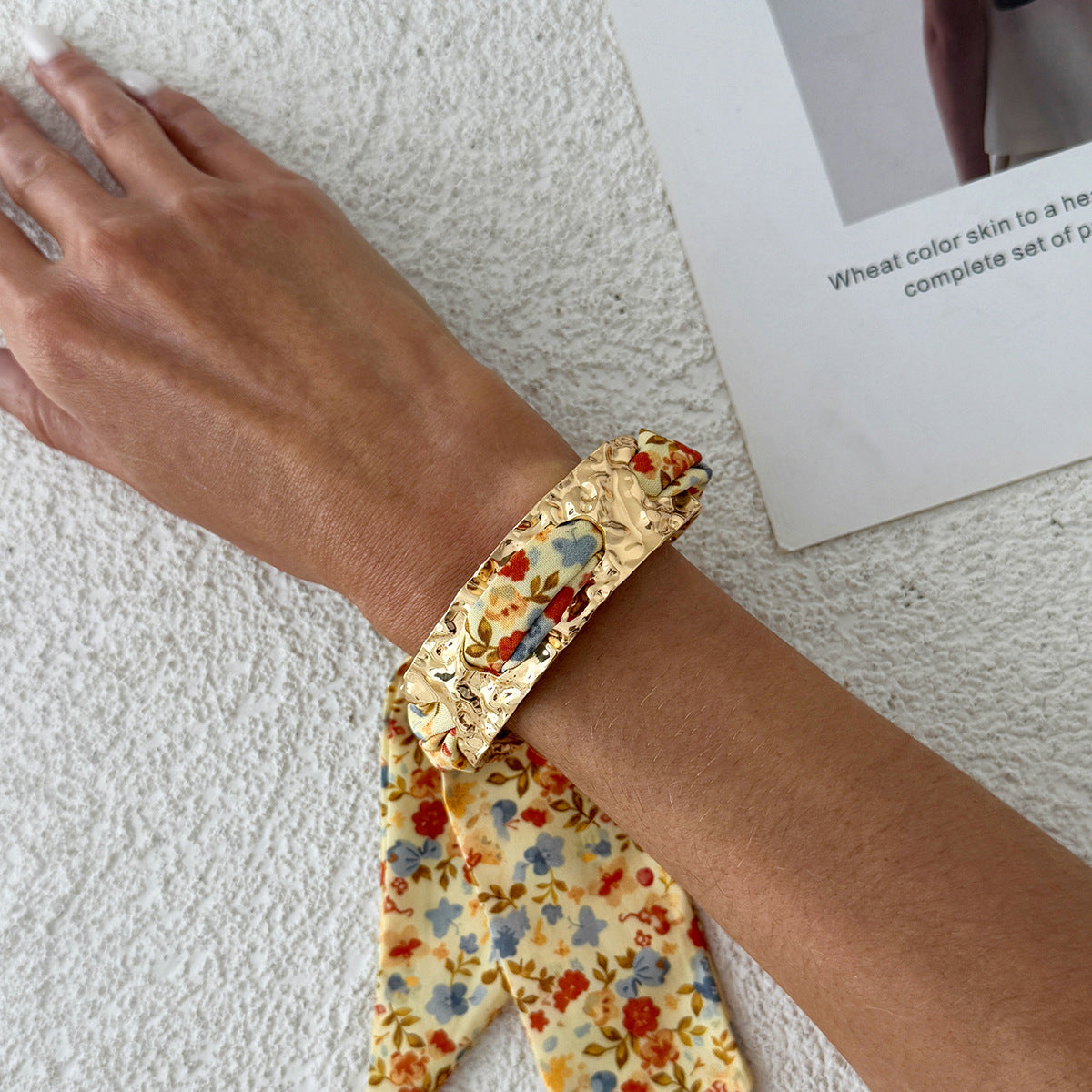Planderful Collection Vienna Verve Bracelet For Women Hammer Pattern Wide Surface Opening Leopard Print Silk Scarf