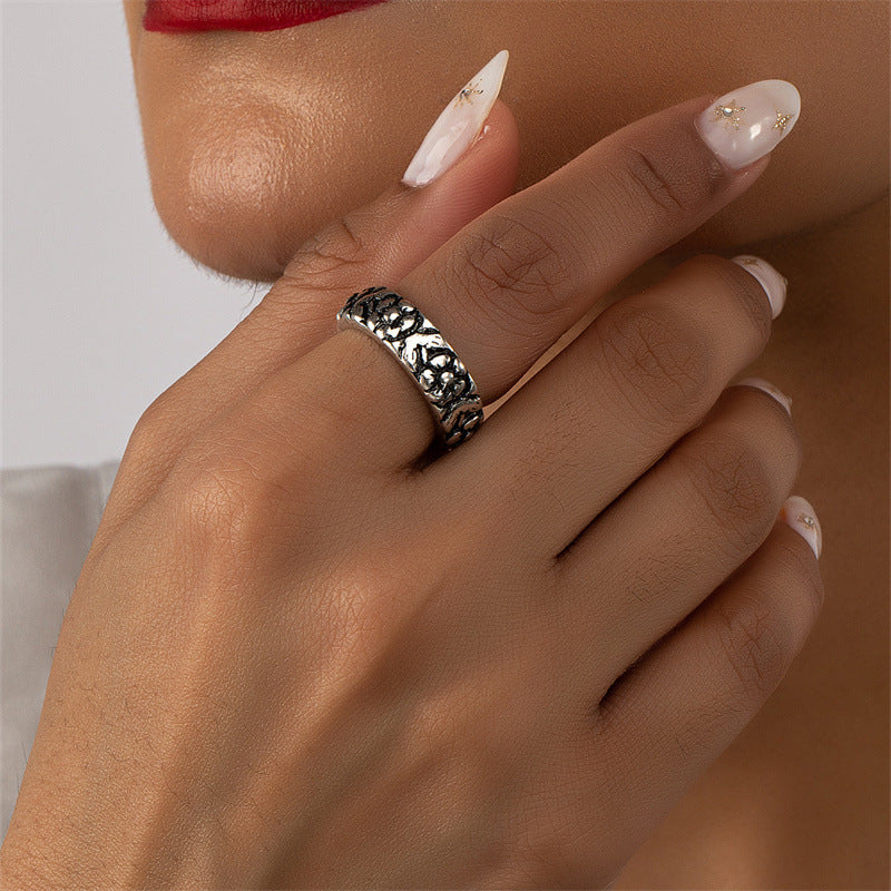 Vintage Flower Ring with a Touch of Elegance - Wholesale Simple Joker Ring