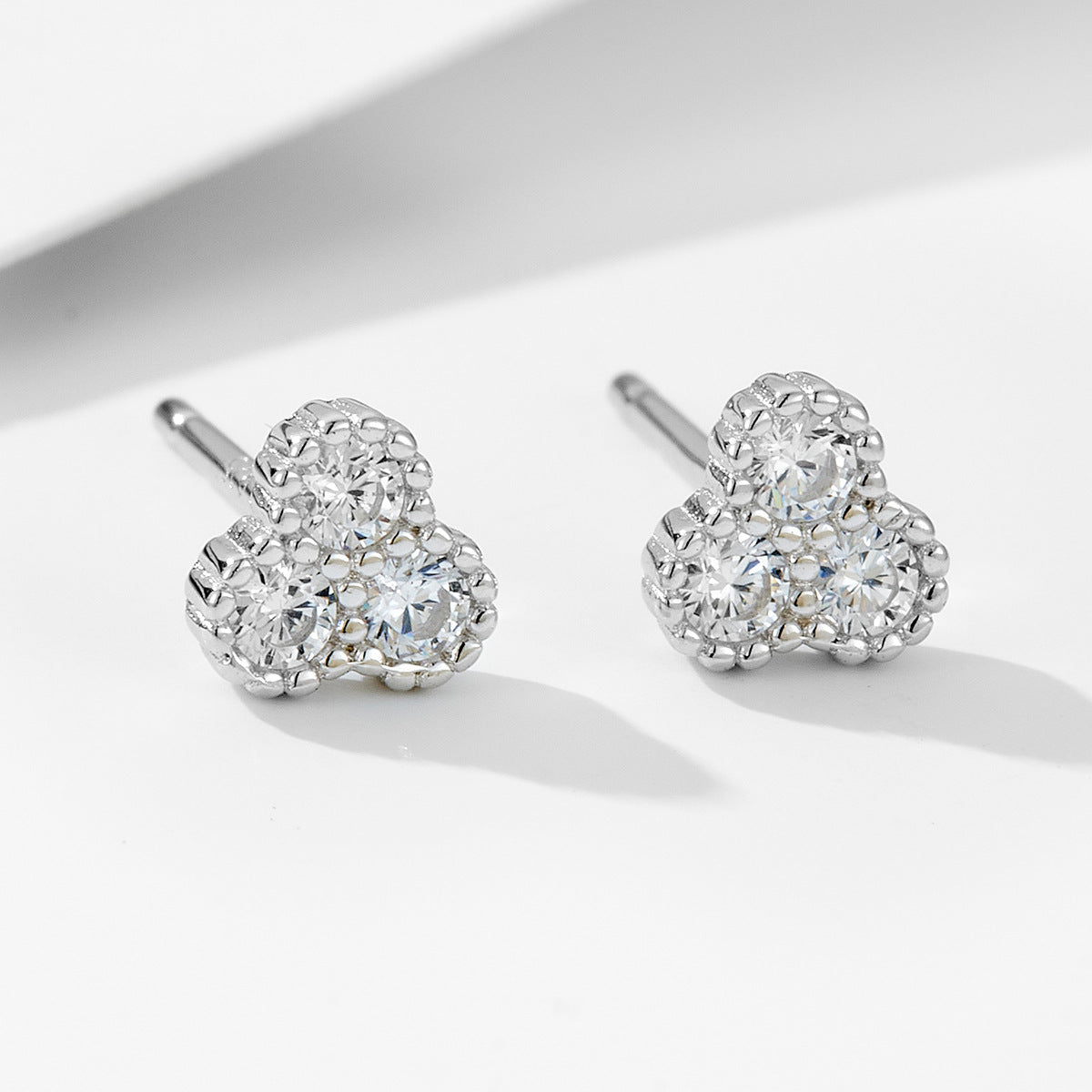 S925 Sterling Silver And Small Micro-Inlaid Zircon Stud Earrings Femininity Geometric Earrings Premium
